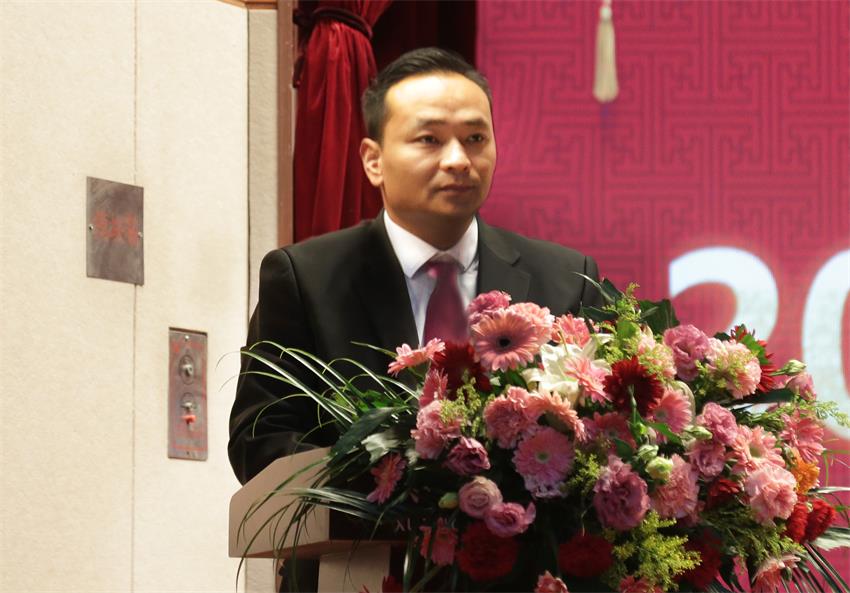 集团副总、纪委副书记张成彪同志作星空在线注册“关于2018年违纪违规及重大事故责任单位的通报及处理决定”